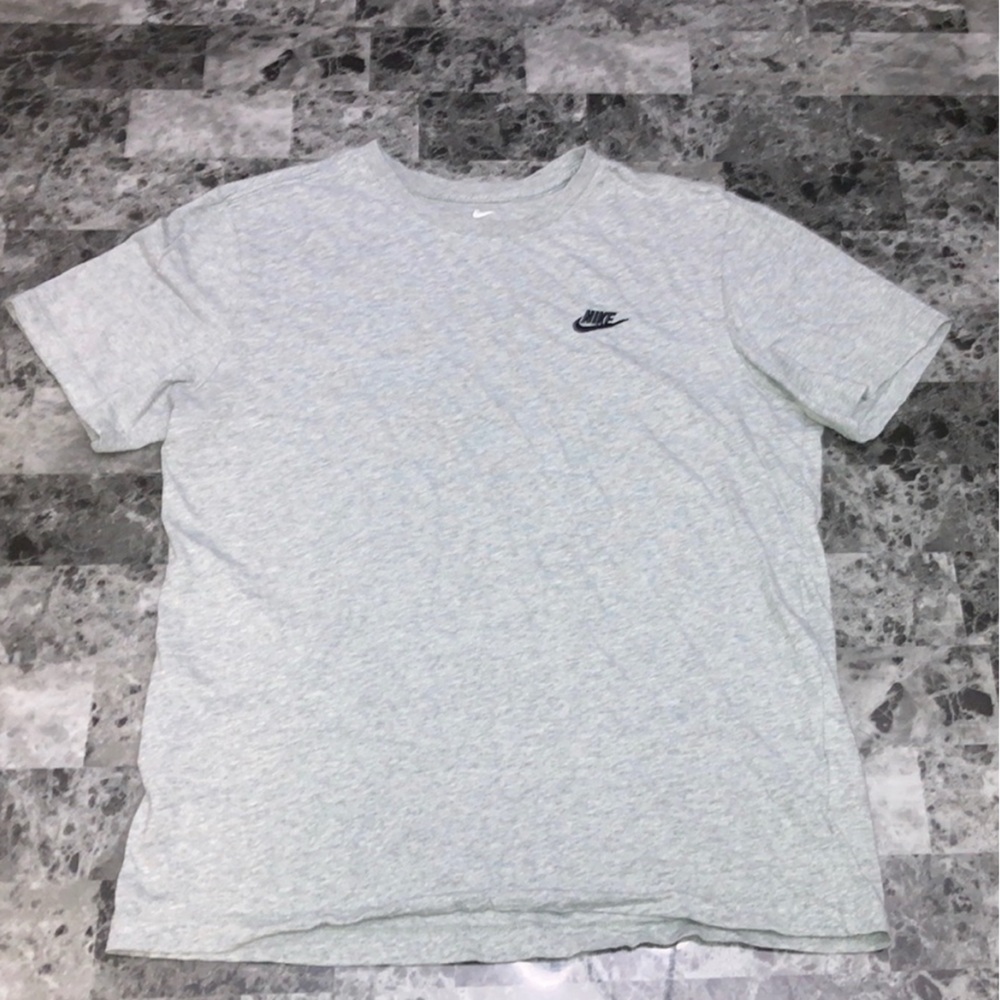 Nike Gray T-Shirt